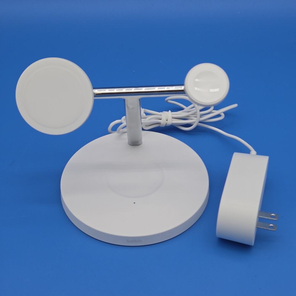 Belkin BoostCharge Pro 3-in-1 MagSafe WIZ009 White iPhone Apple Watch AirPods